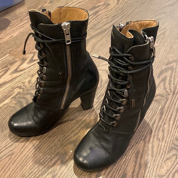 Chloe Black Leather Lace up mid calf boots 38.5 / 8.5 - Picture 3 of 9